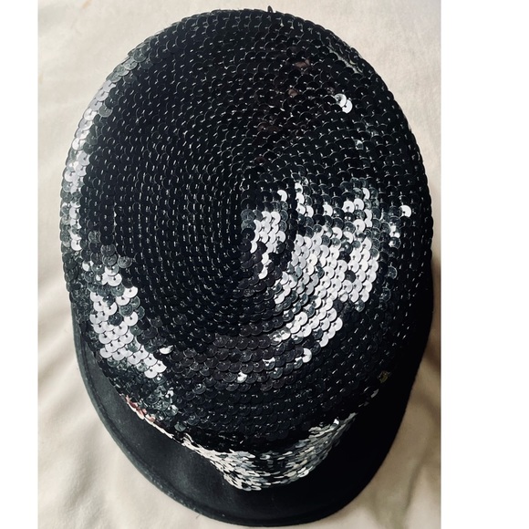 Vintage Black hat bell shape with sequins 4” Height 2" brim 100% wool - Picture 9 of 11